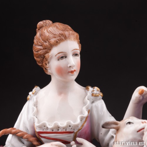 Пара с виноградом и овечкой, Ludwigsburg, Германия, кон. 19 в