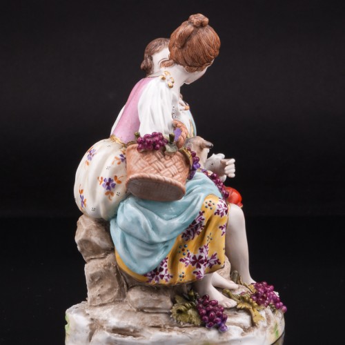 Пара с виноградом и овечкой, Ludwigsburg, Германия, кон. 19 в