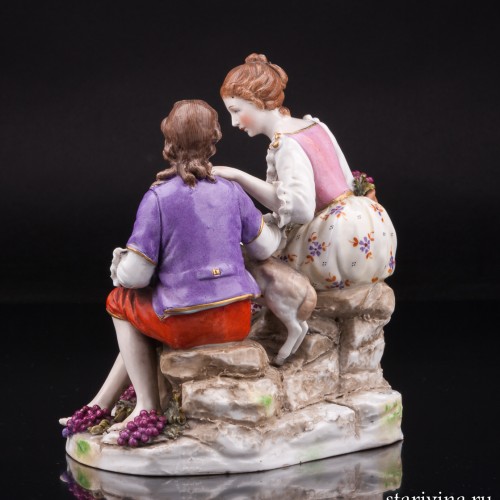 Пара с виноградом и овечкой, Ludwigsburg, Германия, кон. 19 в