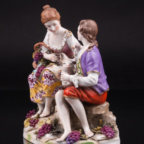 Пара с виноградом и овечкой, Ludwigsburg, Германия, кон. 19 в