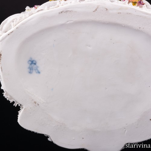 Дама с гирляндой в кружевном платье, Volkstedt, Германия, до 1935 г