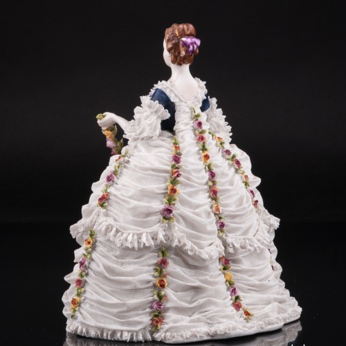 Дама с гирляндой в кружевном платье, Volkstedt, Германия, до 1935 г