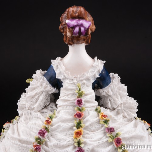 Дама с гирляндой в кружевном платье, Volkstedt, Германия, до 1935 г