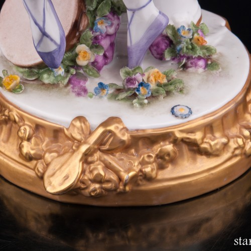 Неаполетанский танец, танцовщица с бубном, кружевная, Ackermann & Fritze, Германия, нач. 20 в