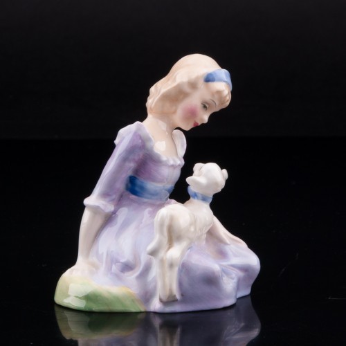Девочка с ягненком, Royal Doulton, Великобритания