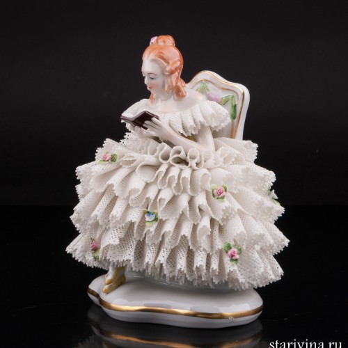 Девушка, читающая книгу, кружевная, Sitzendorf, Германия