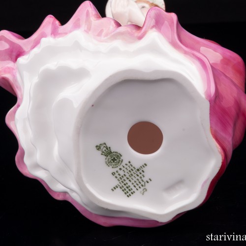 Дениза, девушка с птичкой, Royal Doulton, Великобритания, 1963 г