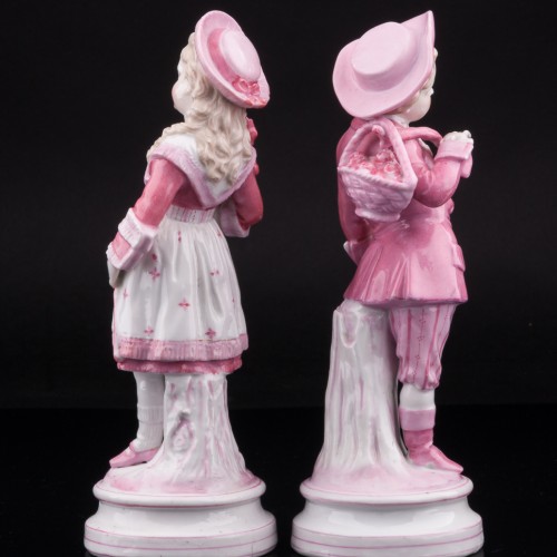 Пара детей в розовом, Франция, кон. 19 в