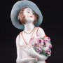 Девушка с букетом роз, Volkstedt, Германия, до 1935 г