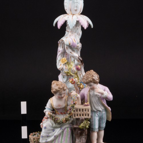 Дети с гирляндой и птичьей клеткой, подсвечник, Германия, 1888-1901 гг