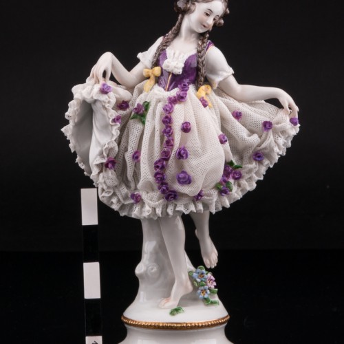 Танцующая девушка, кружевная, Volkstedt, Германия, до 1935 г