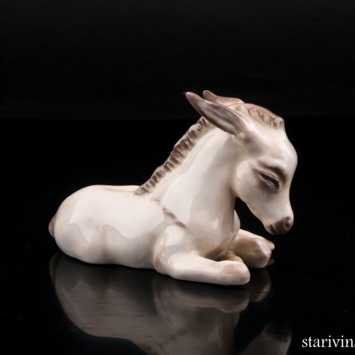 Статуэтка из фарфора Лежащий ослик, Rosenthal, Германия, 1930-50 гг.