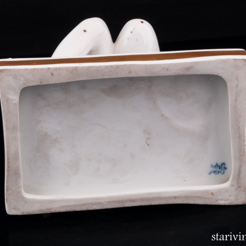 Фарфоровая статуэтка девушки Одалиска, обнаженная в оковах, Volkstedt, Германия, до 1935 г.