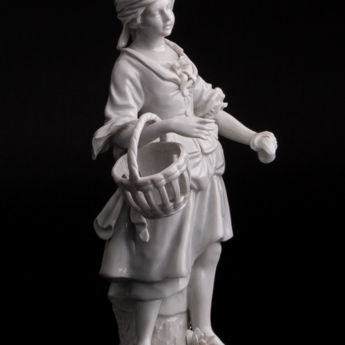 Девушка с корзиной, Дрезден, Германия, пер. пол. 20 в