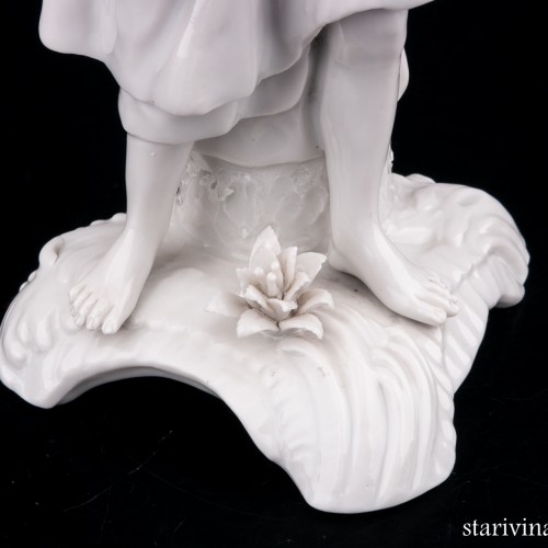 Девушка с корзиной, Дрезден, Германия, пер. пол. 20 в