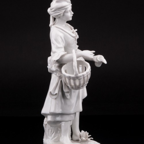 Девушка с корзиной, Дрезден, Германия, пер. пол. 20 в