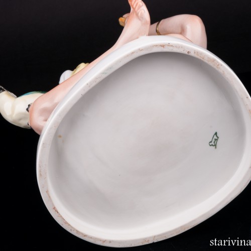 Статуэтка девшуки Шахерезада с попугаем, Karl Ens, Германия, вт. пол. 20 в.