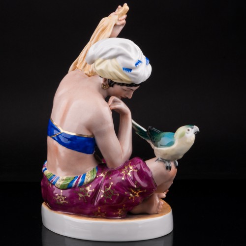 Статуэтка девшуки Шахерезада с попугаем, Karl Ens, Германия, вт. пол. 20 в.