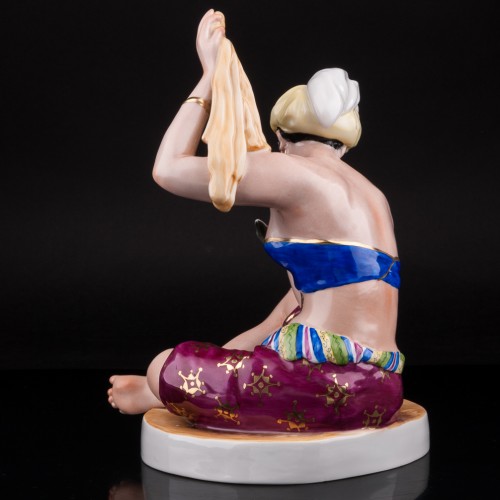 Статуэтка девшуки Шахерезада с попугаем, Karl Ens, Германия, вт. пол. 20 в.