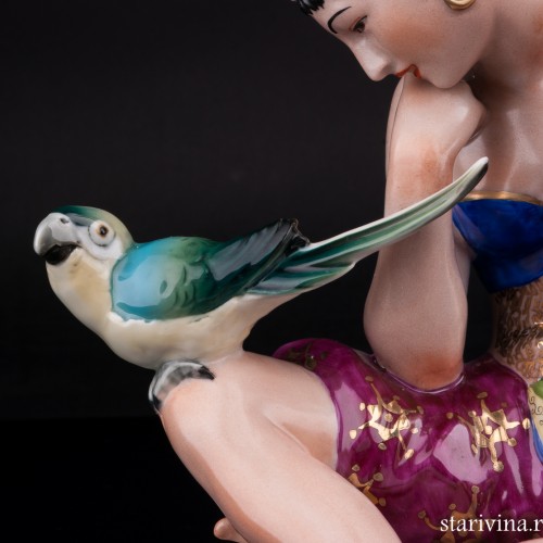 Статуэтка девшуки Шахерезада с попугаем, Karl Ens, Германия, вт. пол. 20 в.