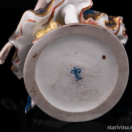 Танцующая девушка в синем платье, Volkstedt, Германия, кон. 19 - нач. 20 вв