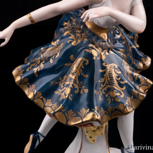 Танцующая девушка в синем платье, Volkstedt, Германия, кон. 19 - нач. 20 вв