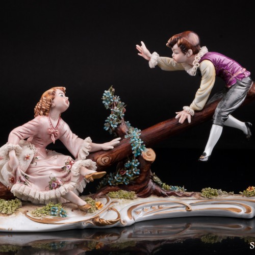 Дети на качелях, кружевная, Capodimonte, Италия, вт. пол. 20 в