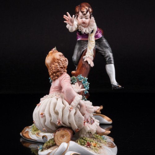 Дети на качелях, кружевная, Capodimonte, Италия, вт. пол. 20 в
