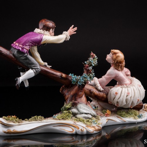 Дети на качелях, кружевная, Capodimonte, Италия, вт. пол. 20 в