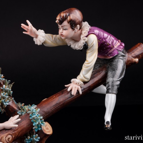 Дети на качелях, кружевная, Capodimonte, Италия, вт. пол. 20 в