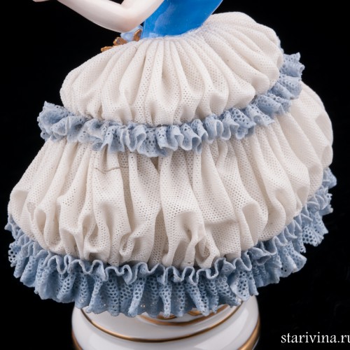 Девушка в голубом платье, кружевная, Muller & Co, Германия, нач. 20 в