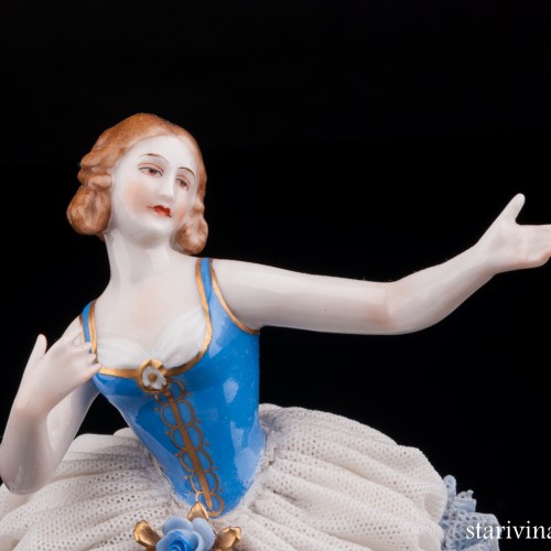 Девушка в голубом платье, кружевная, Muller & Co, Германия, нач. 20 в