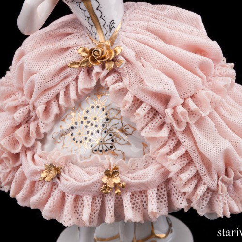 Девушка в розовом платье, кружевная, Muller & Co, Германия, нач. 20 в