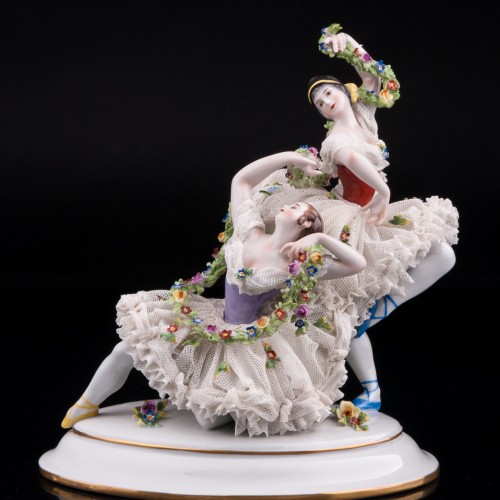 Две танцующие девушки, кружевные, Volkstedt, Германия, кон. 19 - нач. 20 вв