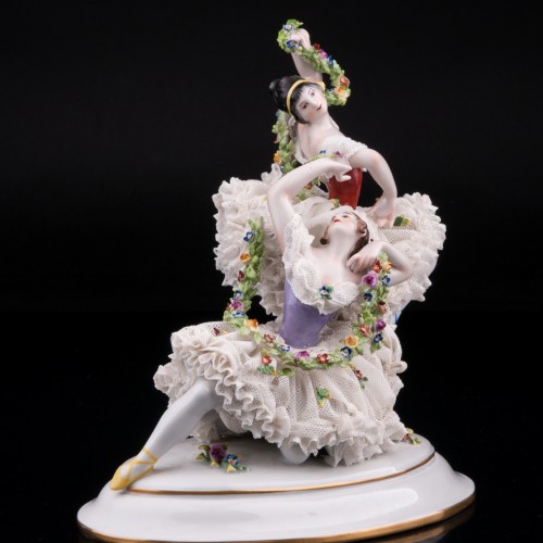 Две танцующие девушки, кружевные, Volkstedt, Германия, кон. 19 - нач. 20 вв