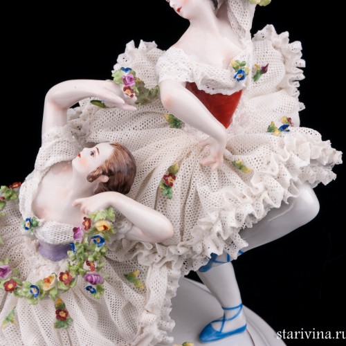 Две танцующие девушки, кружевные, Volkstedt, Германия, кон. 19 - нач. 20 вв