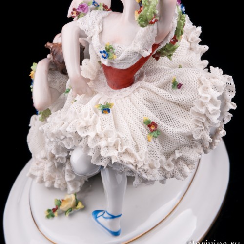 Две танцующие девушки, кружевные, Volkstedt, Германия, кон. 19 - нач. 20 вв