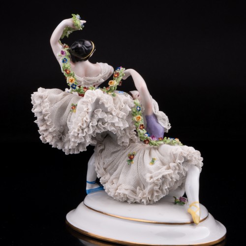 Две танцующие девушки, кружевные, Volkstedt, Германия, кон. 19 - нач. 20 вв