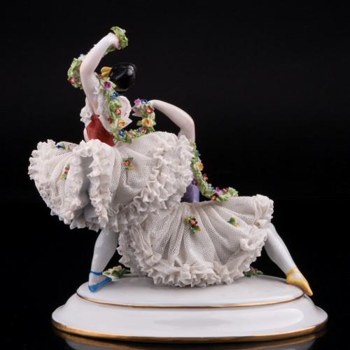 Две танцующие девушки, кружевные, Volkstedt, Германия, кон. 19 - нач. 20 вв