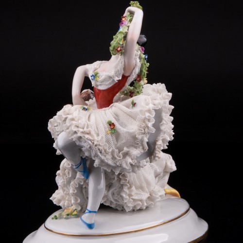 Две танцующие девушки, кружевные, Volkstedt, Германия, кон. 19 - нач. 20 вв