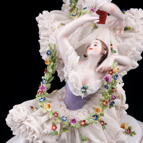 Две танцующие девушки, кружевные, Volkstedt, Германия, кон. 19 - нач. 20 вв