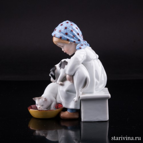 Девочка кормящая котенка и щенка, E. A. Muller, Германия, 1890-1927 гг