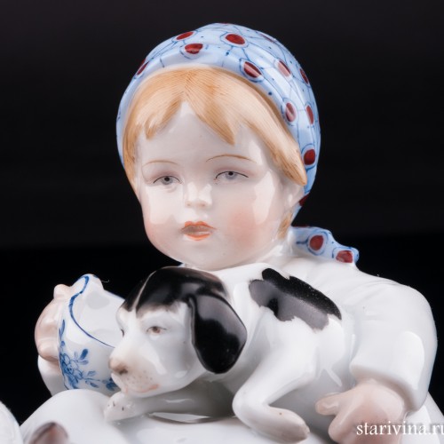 Девочка кормящая котенка и щенка, E. A. Muller, Германия, 1890-1927 гг