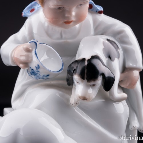 Девочка кормящая котенка и щенка, E. A. Muller, Германия, 1890-1927 гг