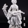 Фарфорвая статуэтка Девушка с колесной лирой, Дрезден, Германия, пер. пол. 20 в.