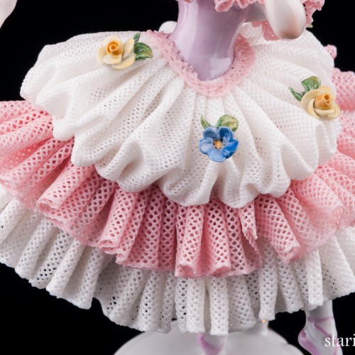 Танцовщица в розовом платье, кружевная, Volkstedt, Германия, вт. пол. 20 в