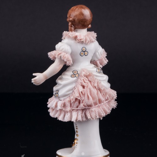 Девочка с цветком, кружевная, миниатюра, Muller & Co, Германия, пер. пол. 20 в