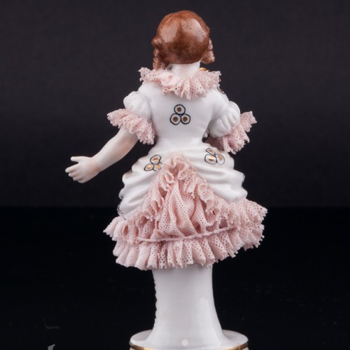 Девочка с цветком, кружевная, миниатюра, Muller & Co, Германия, пер. пол. 20 в