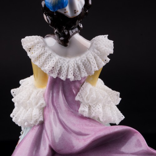 Девушка в шляпке с веером, кружевная, Volkstedt, Германия, вт. пол. 20 в