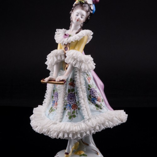 Девушка в шляпке с веером, кружевная, Volkstedt, Германия, вт. пол. 20 в